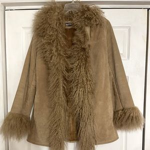 The Phoebe Buffet coat from FRIENDS